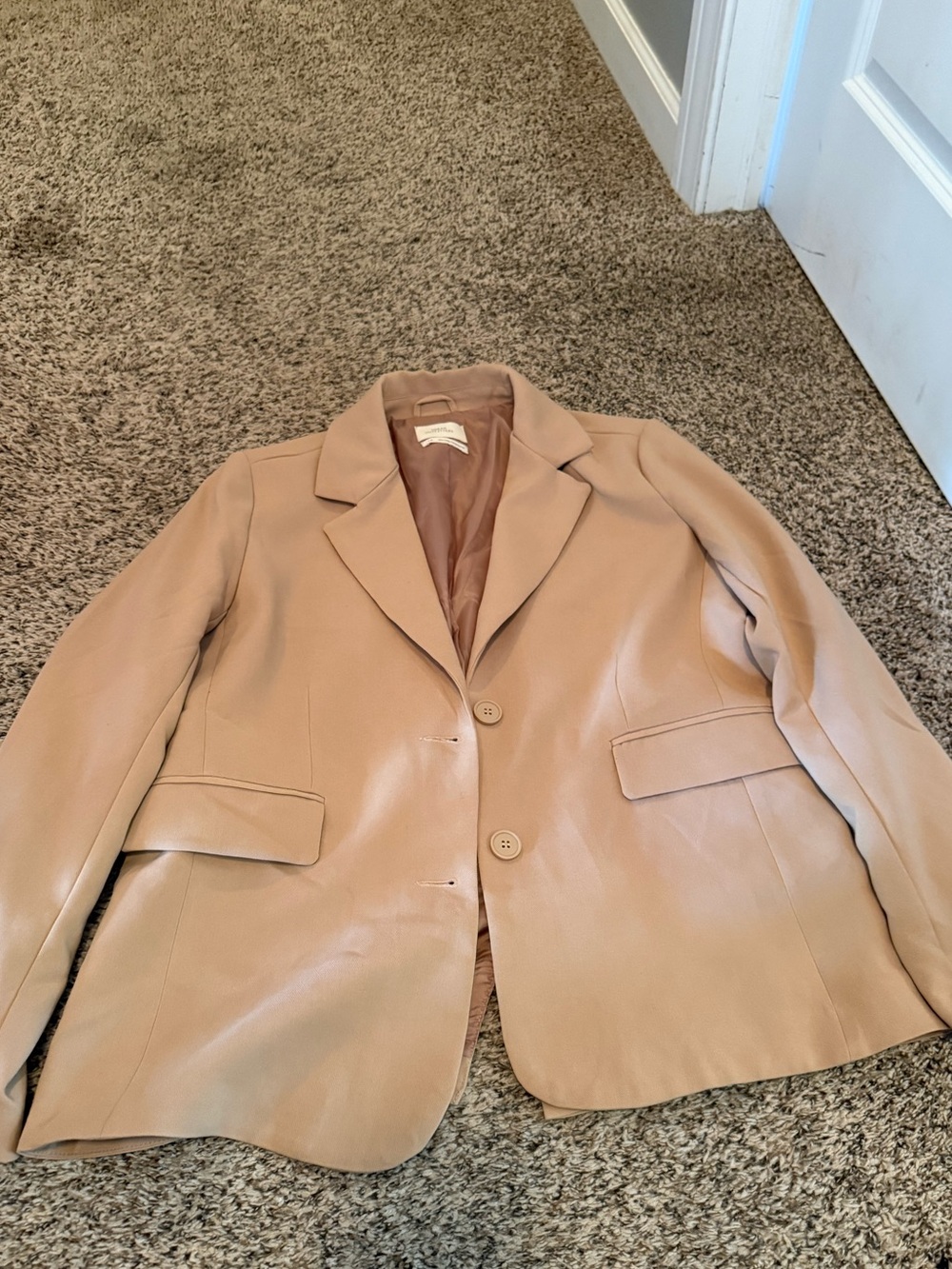 Urban Outfitters Women's Light Tan Single-Breasted Blazer